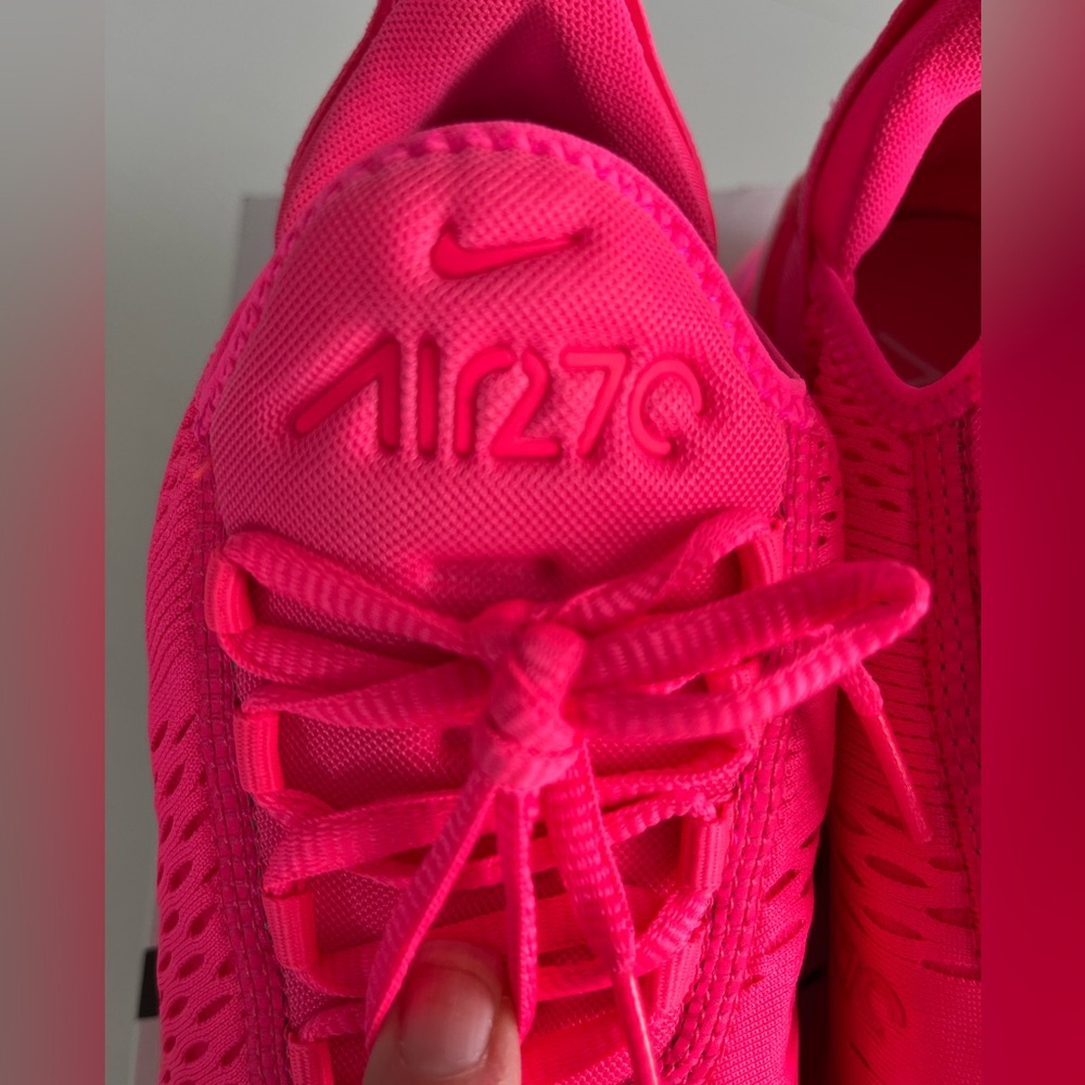 🔥 NIKE | 10 | W Air Max 270 (HYPER PINK) - Picture 3 of 16